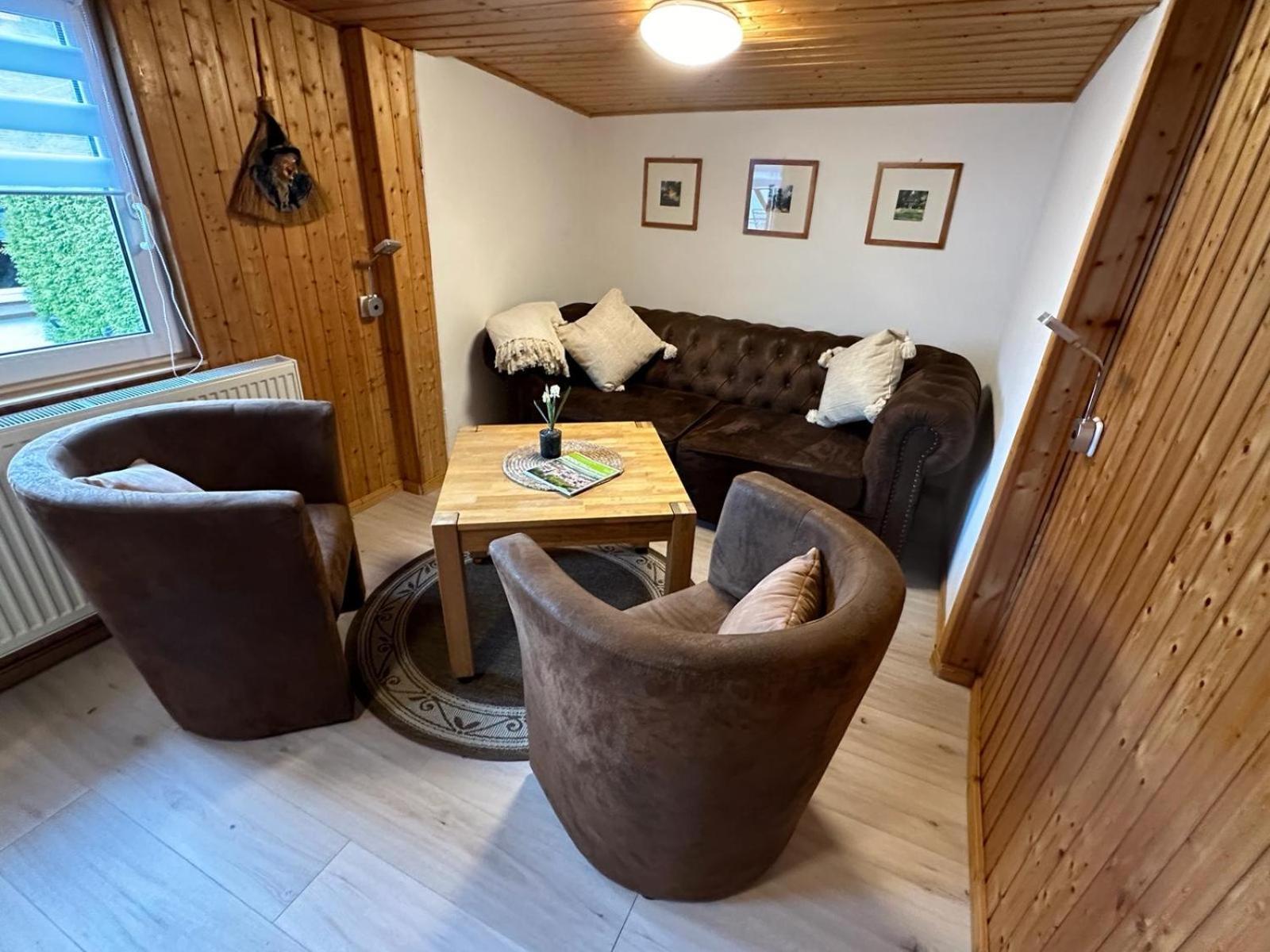 Christels Ferienwohnung 1 In Thale Mit Sonnenterrasse Und Grill Esterno foto