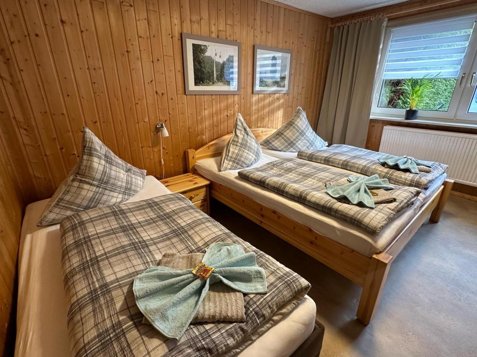Christels Ferienwohnung 1 In Thale Mit Sonnenterrasse Und Grill Esterno foto