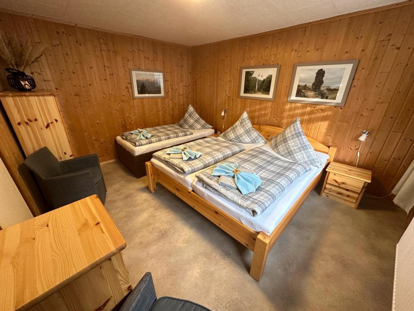 Christels Ferienwohnung 1 In Thale Mit Sonnenterrasse Und Grill Esterno foto